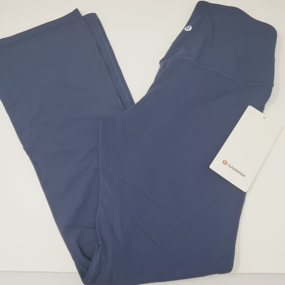 [ NWT ] Size 8 true navy lululemon align pant hr mini Flare x short blue - Picture 3 of 5
